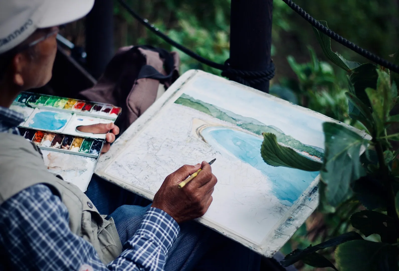 Terapia de Arte en Residencias para Adultos Mayores: Un Camino hacia el Bienestar